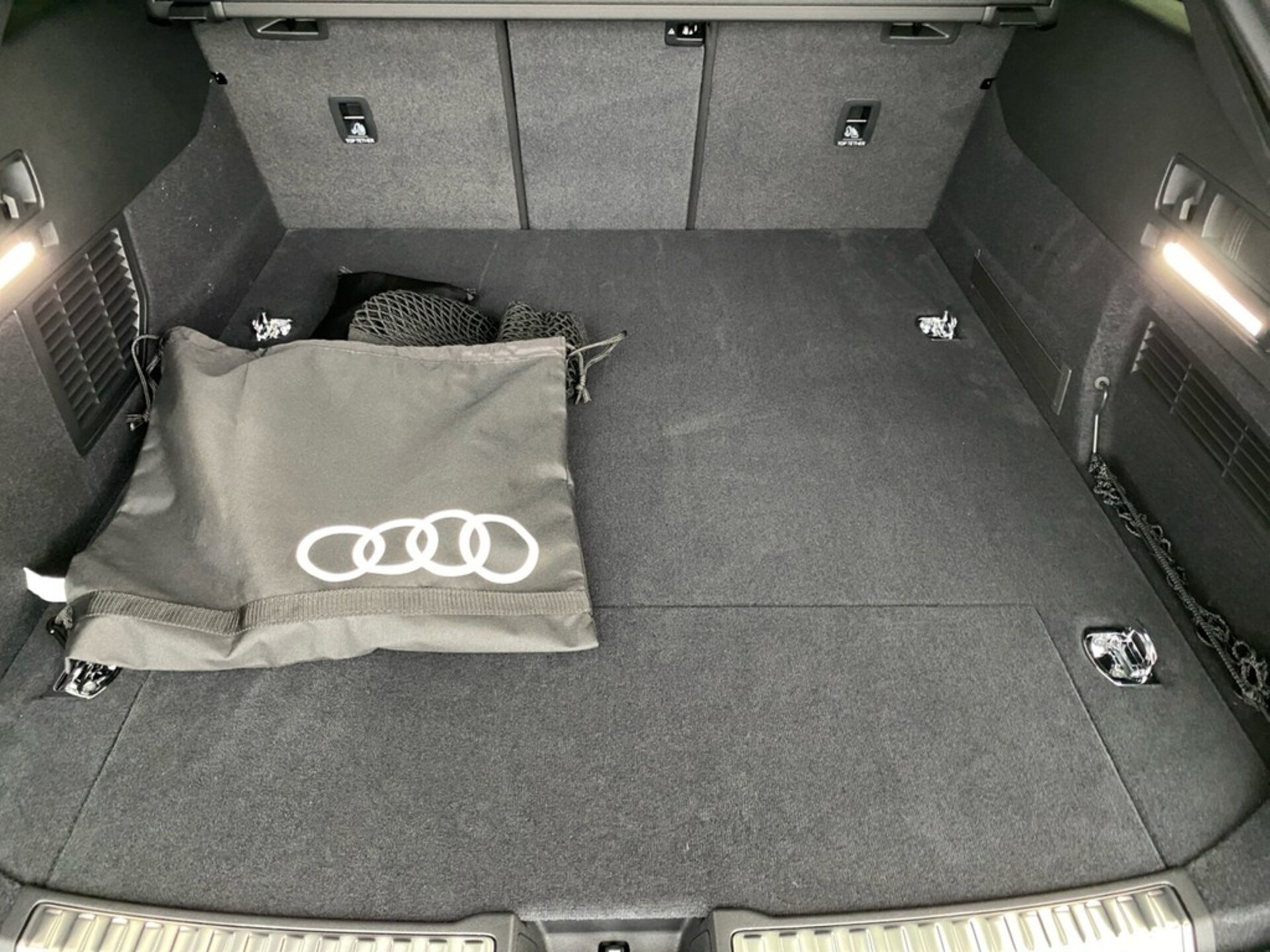 Audi A6 Avant e-hybrid