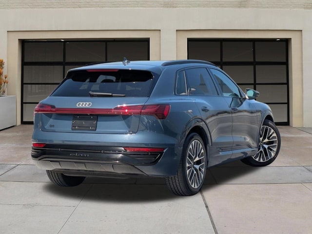 2024 Audi Q8 e-tron
