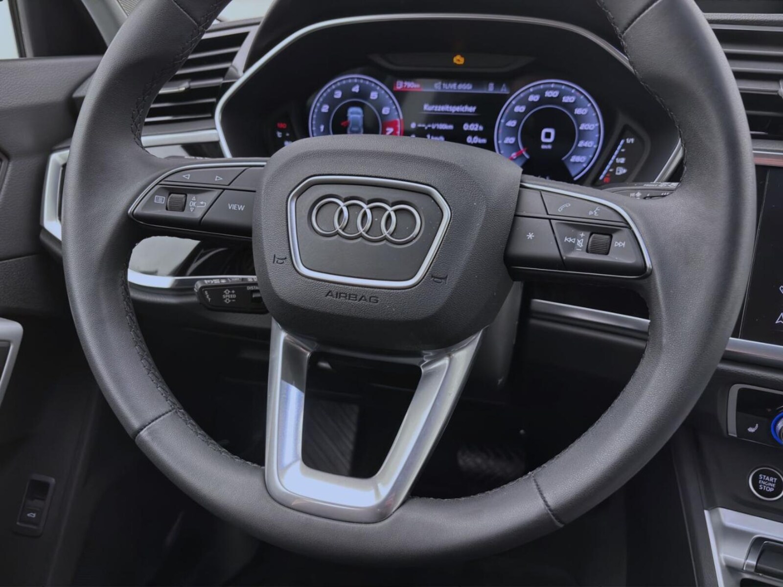 Audi Q3 – Bild 13