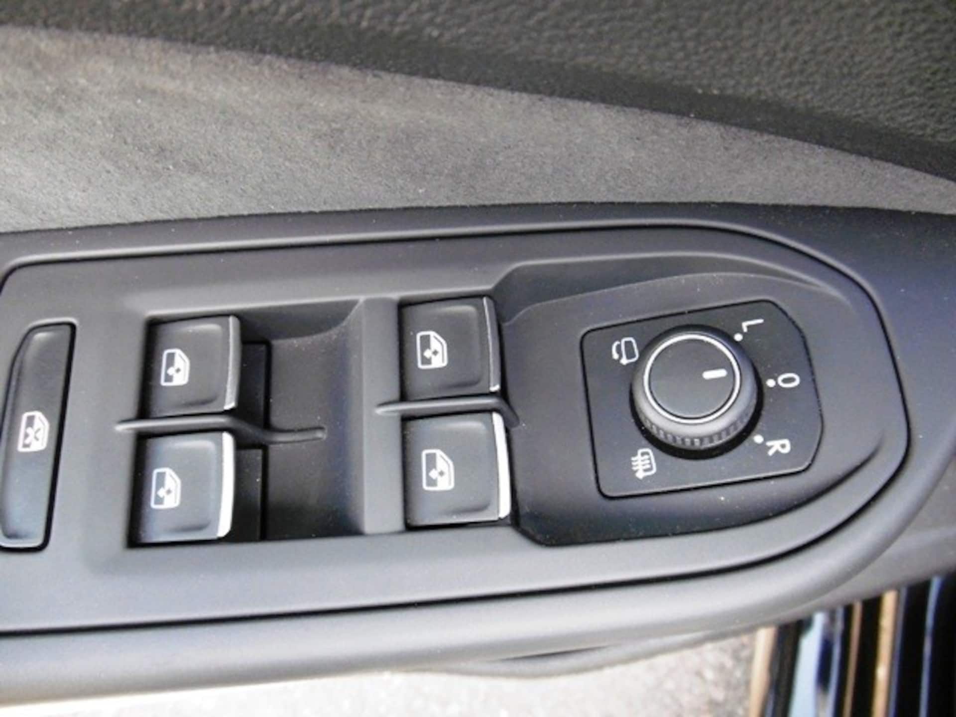 Volkswagen Golf Variant Style
