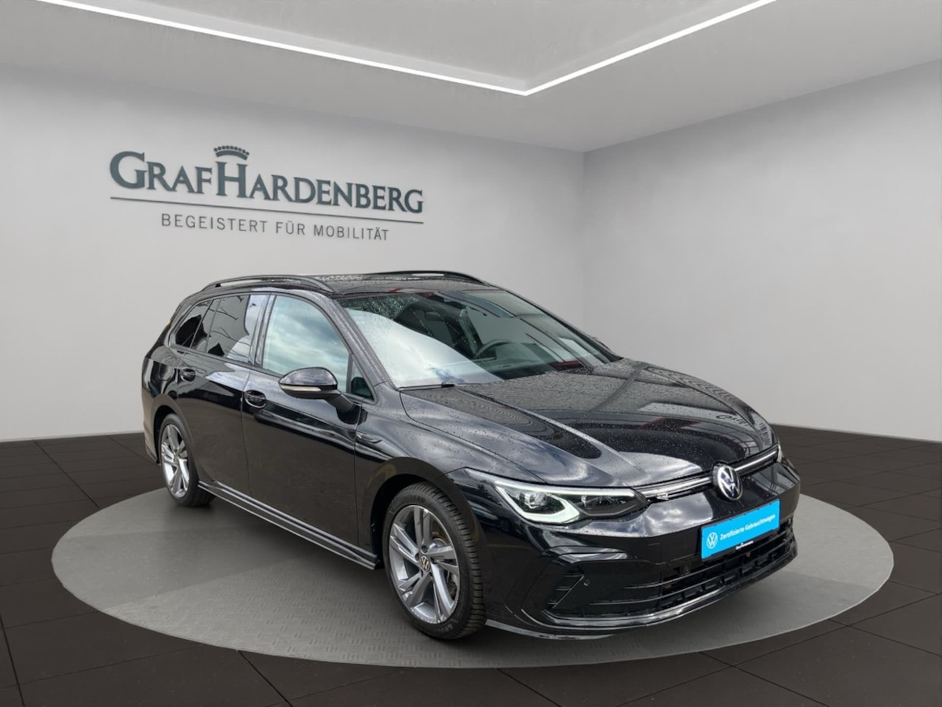 Volkswagen Golf Variant R-Line