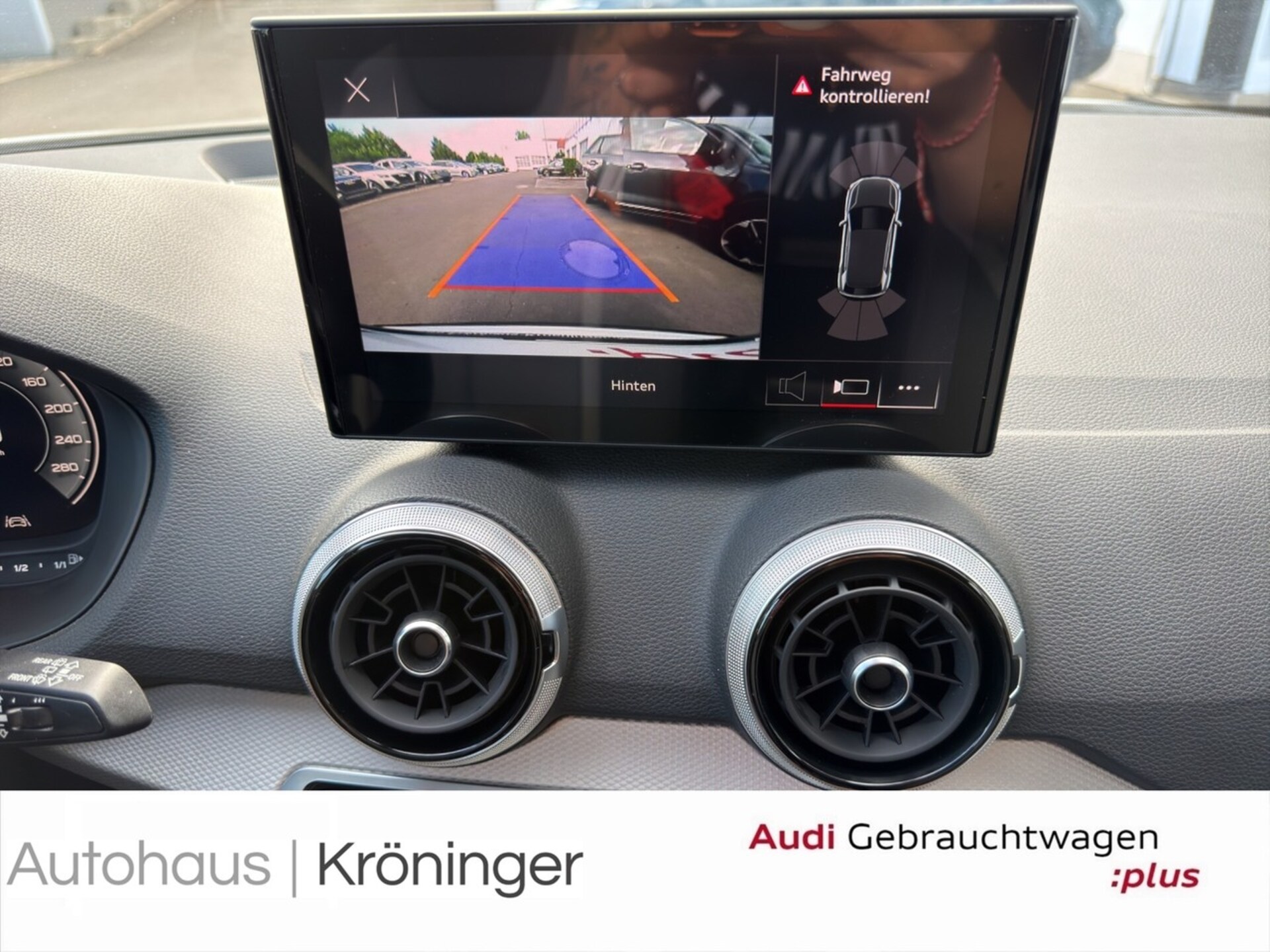 Audi Q2 S line