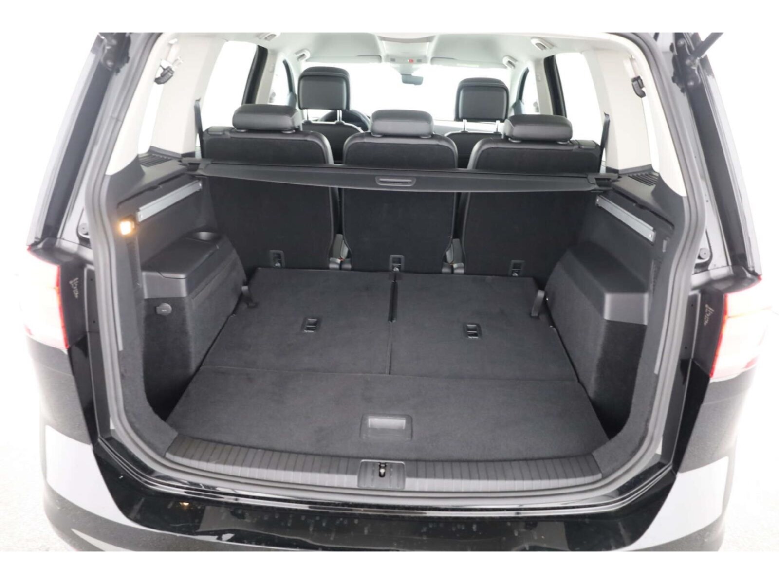 Volkswagen Touran – Bild 11