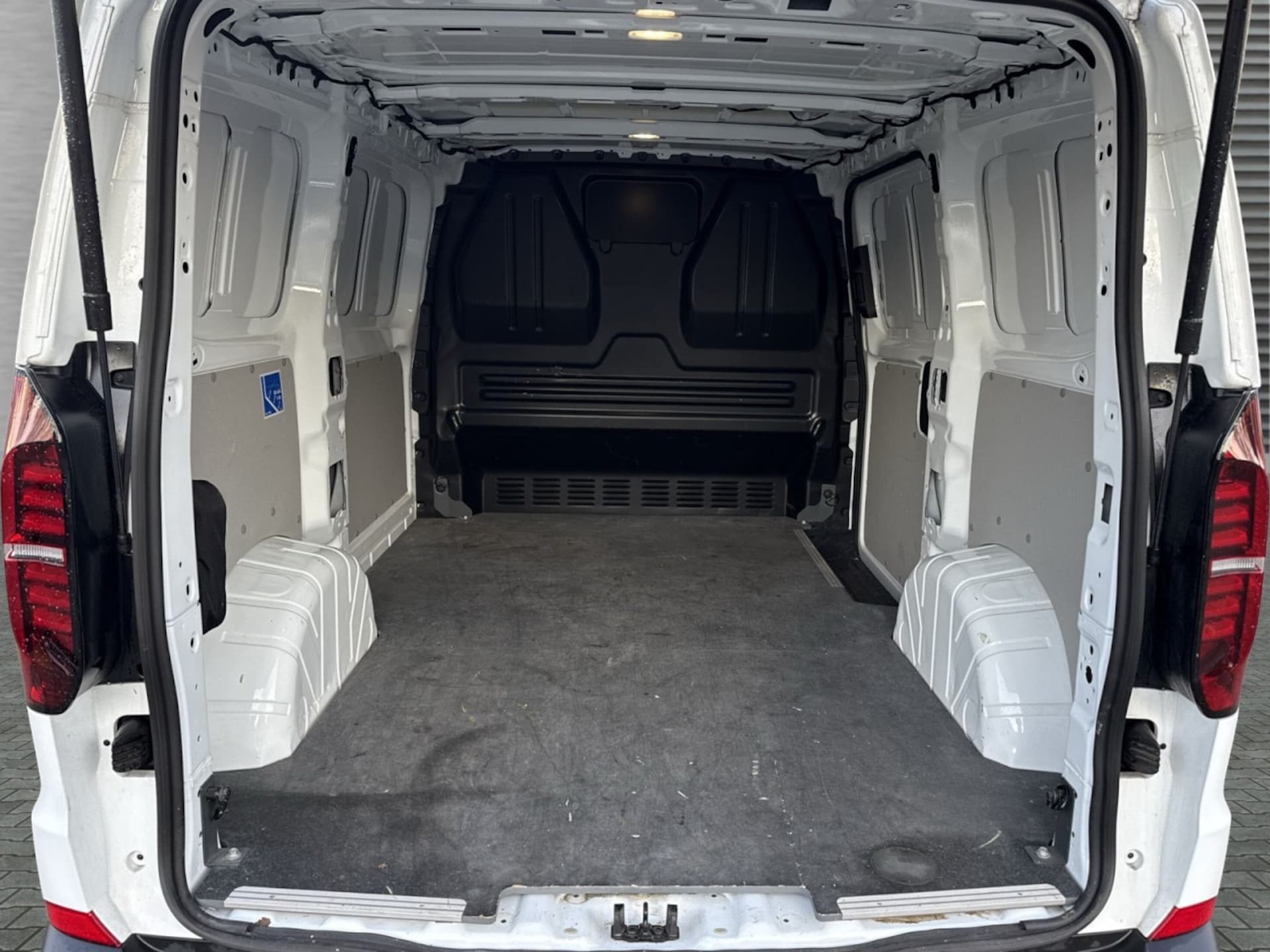 Volkswagen Transporter Kasten kurzer Radstand