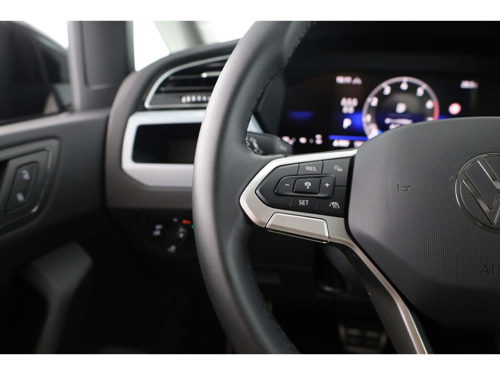 Volkswagen Touran – Bild 13