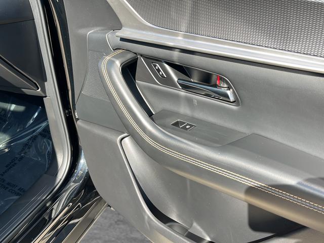 2025 Mazda CX-70 Premium Package - Photo 19