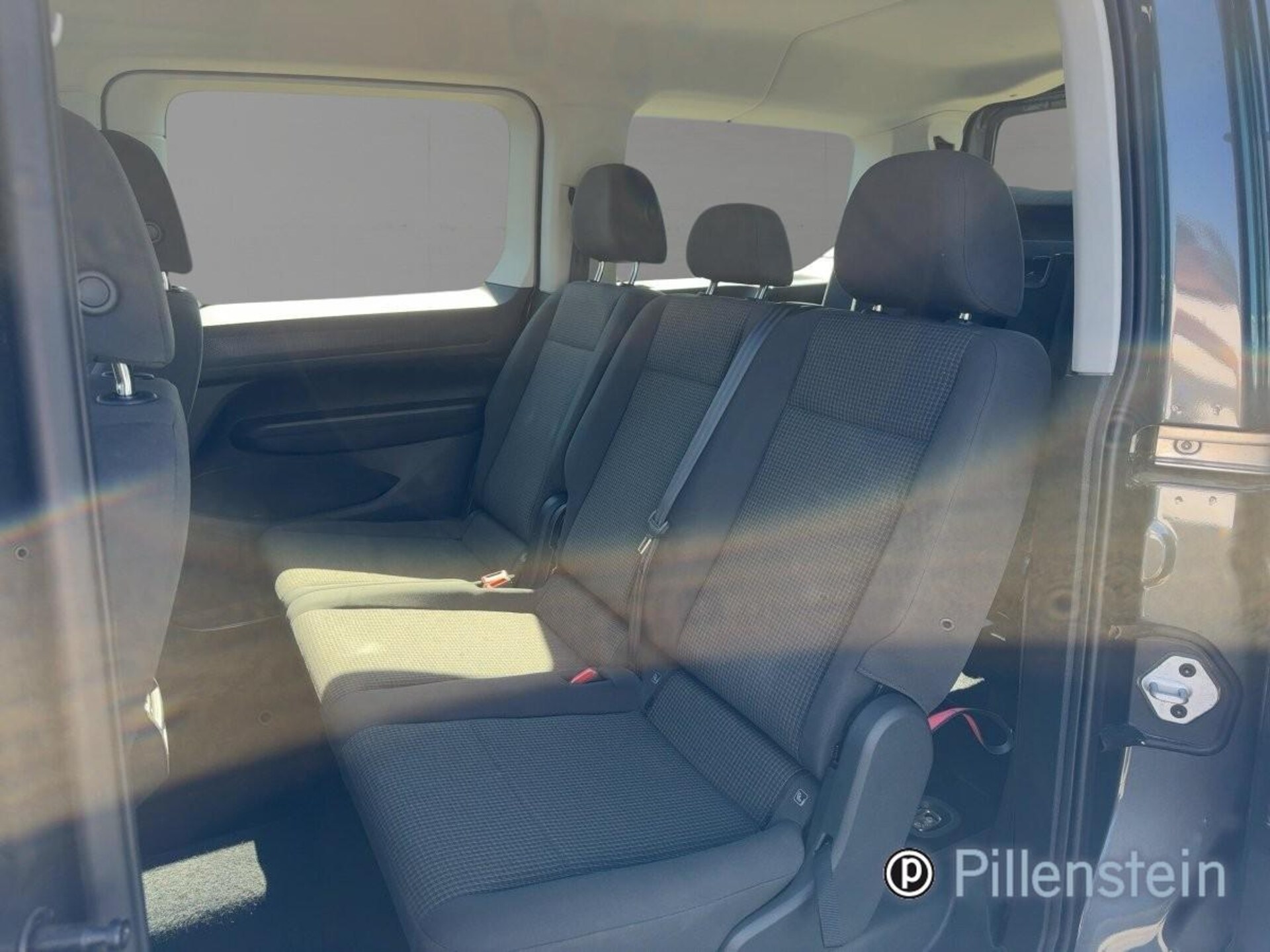 Volkswagen Caddy Maxi Basis-Modell