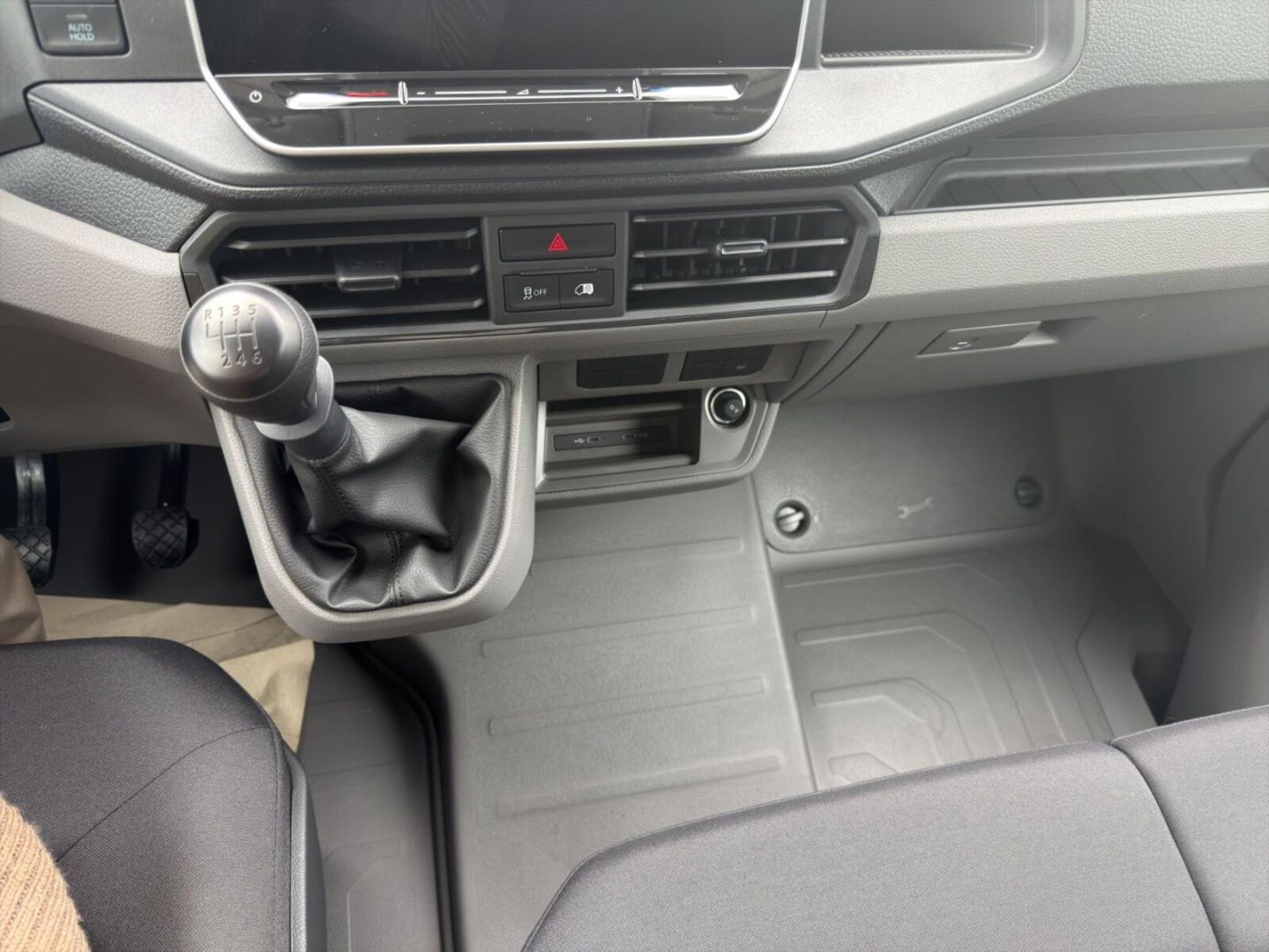 Volkswagen Crafter Kasten langer Radstand – Bild 10
