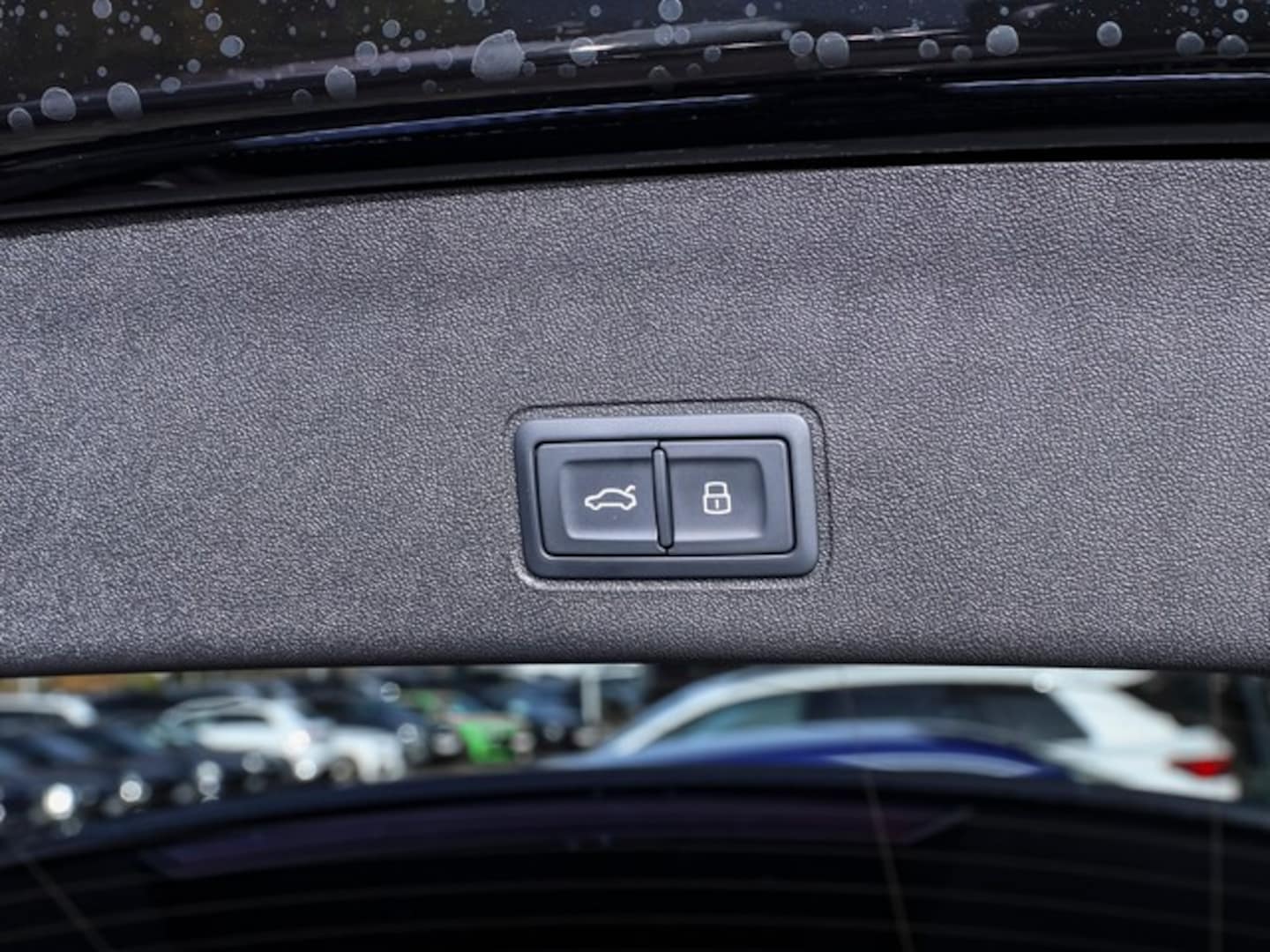 Bild über Audi Q3 SUV TFSI quattro 195 kW S tronic - für weitere Informationen kontaktieren Sie den Audi Partner