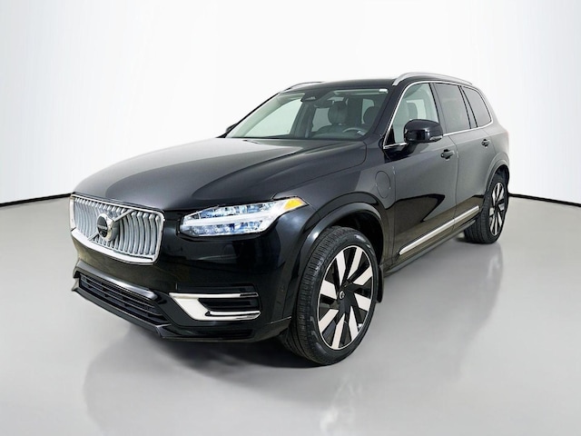 2025 Volvo XC90 Plug-In Hybrid