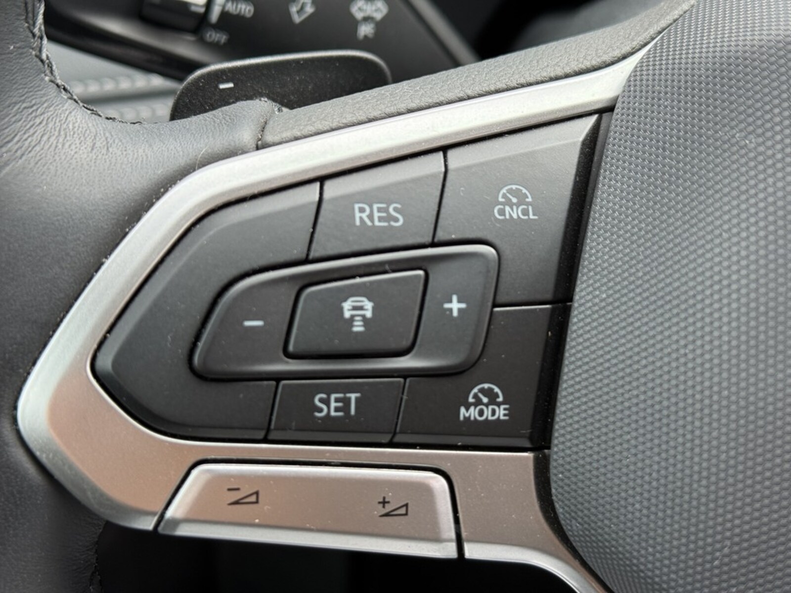 Volkswagen Tiguan – Bild 11