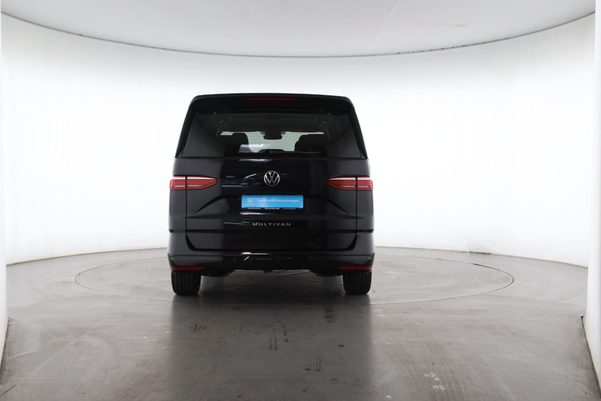 Volkswagen Multivan Langversion Basis-Modell