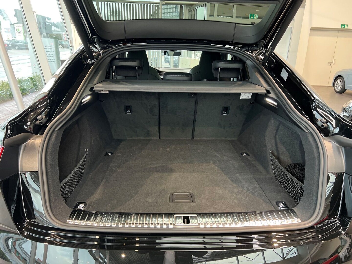 Image about Audi e-tron S Sportback S e-tron quattro