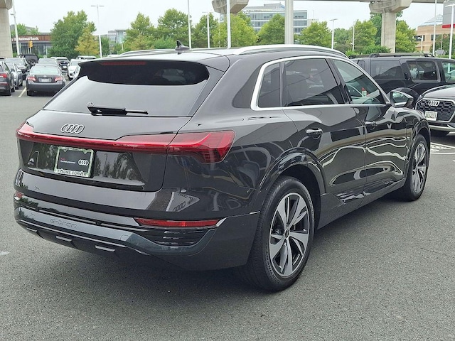 2024 Audi Q8 e-tron