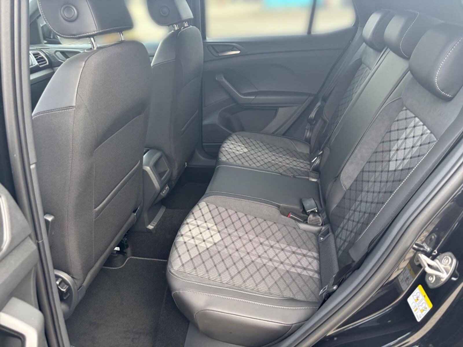 Volkswagen T-Cross – Bild 12