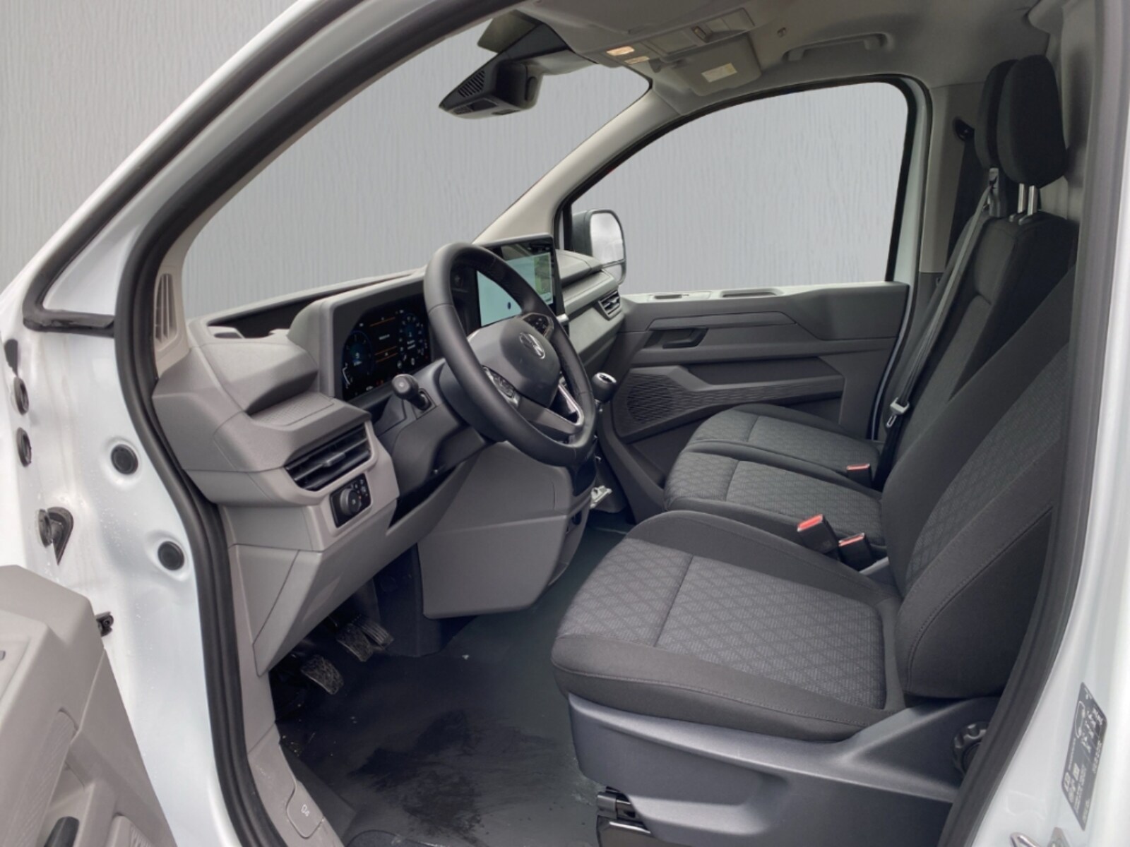 Volkswagen Transporter Kasten kurzer Radstand – Bild 6