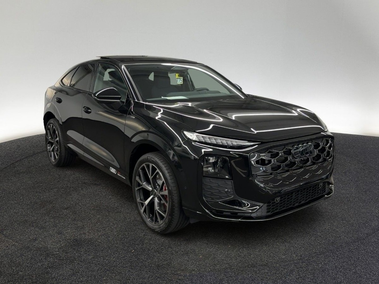 Bild über Audi Q3 Sportback e-hybrid e-hybrid 200 kW S tronic - für weitere Informationen kontaktieren Sie den Audi Partner