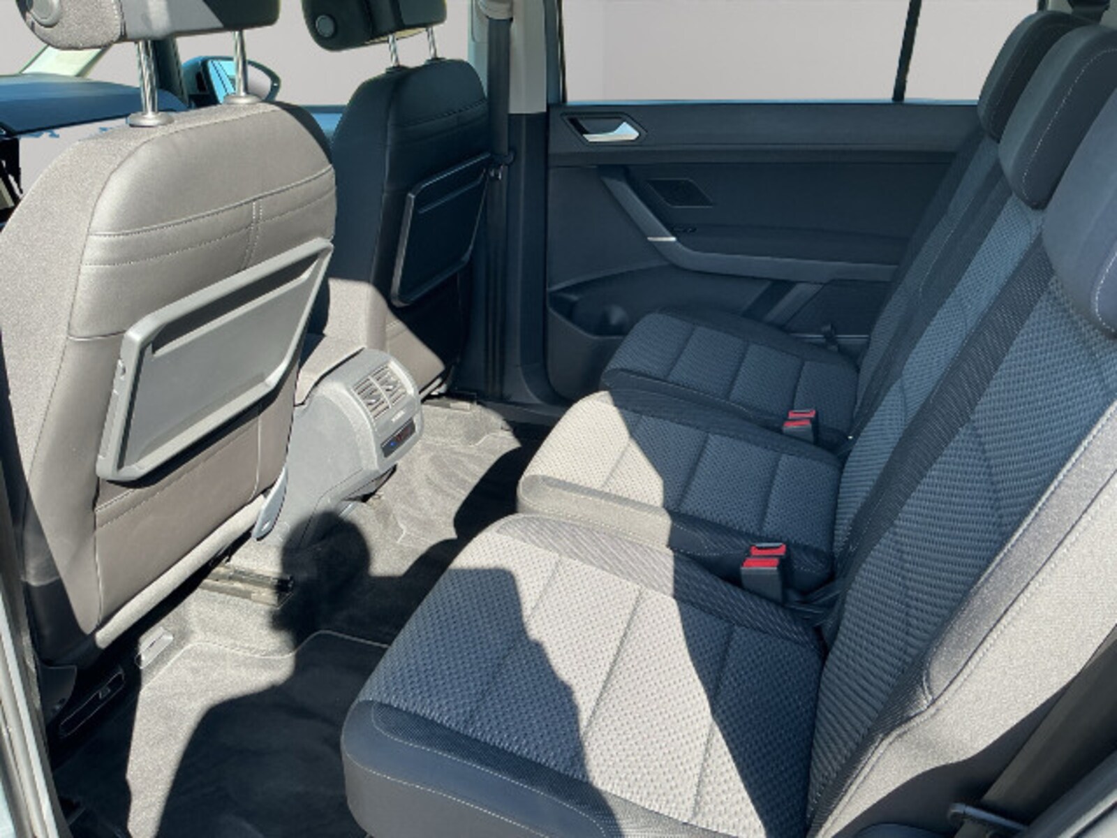 Volkswagen Touran – Bild 17