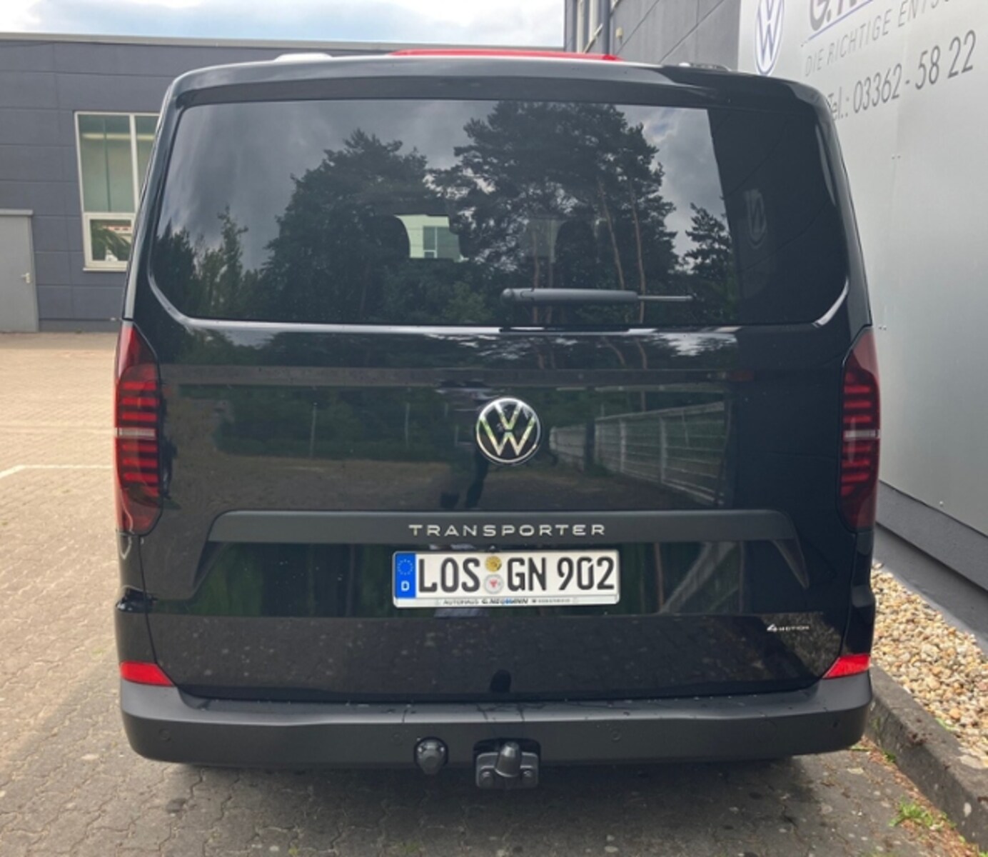 Volkswagen Transporter Kombi langer Radstand – Bild 5