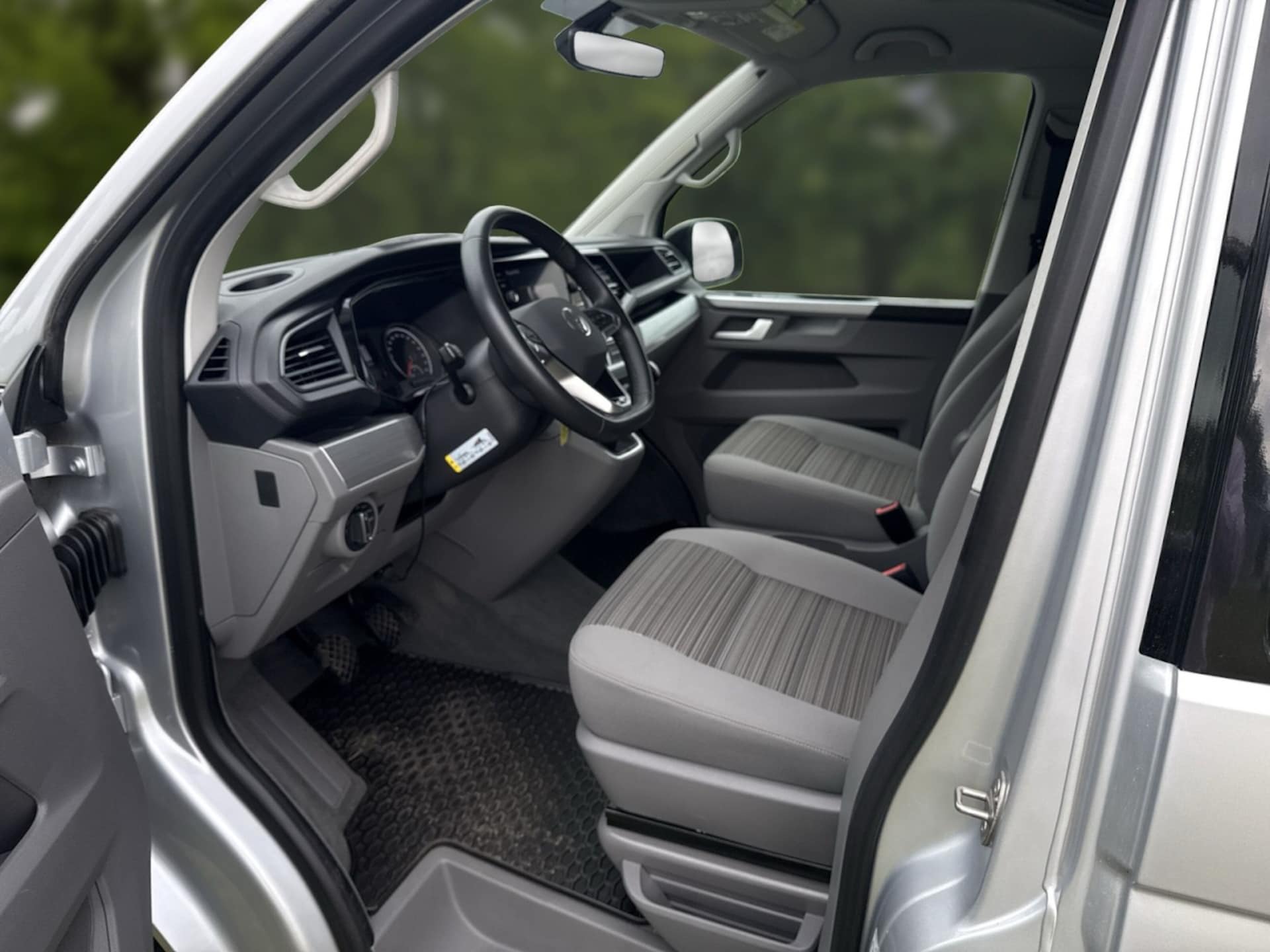 Volkswagen T6.1 California Beach