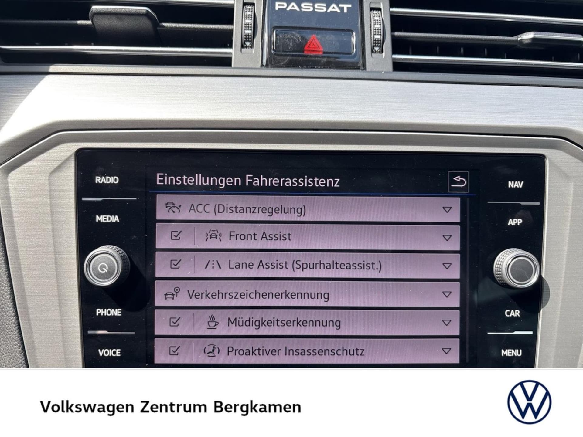 Volkswagen Passat Variant Basis-Modell