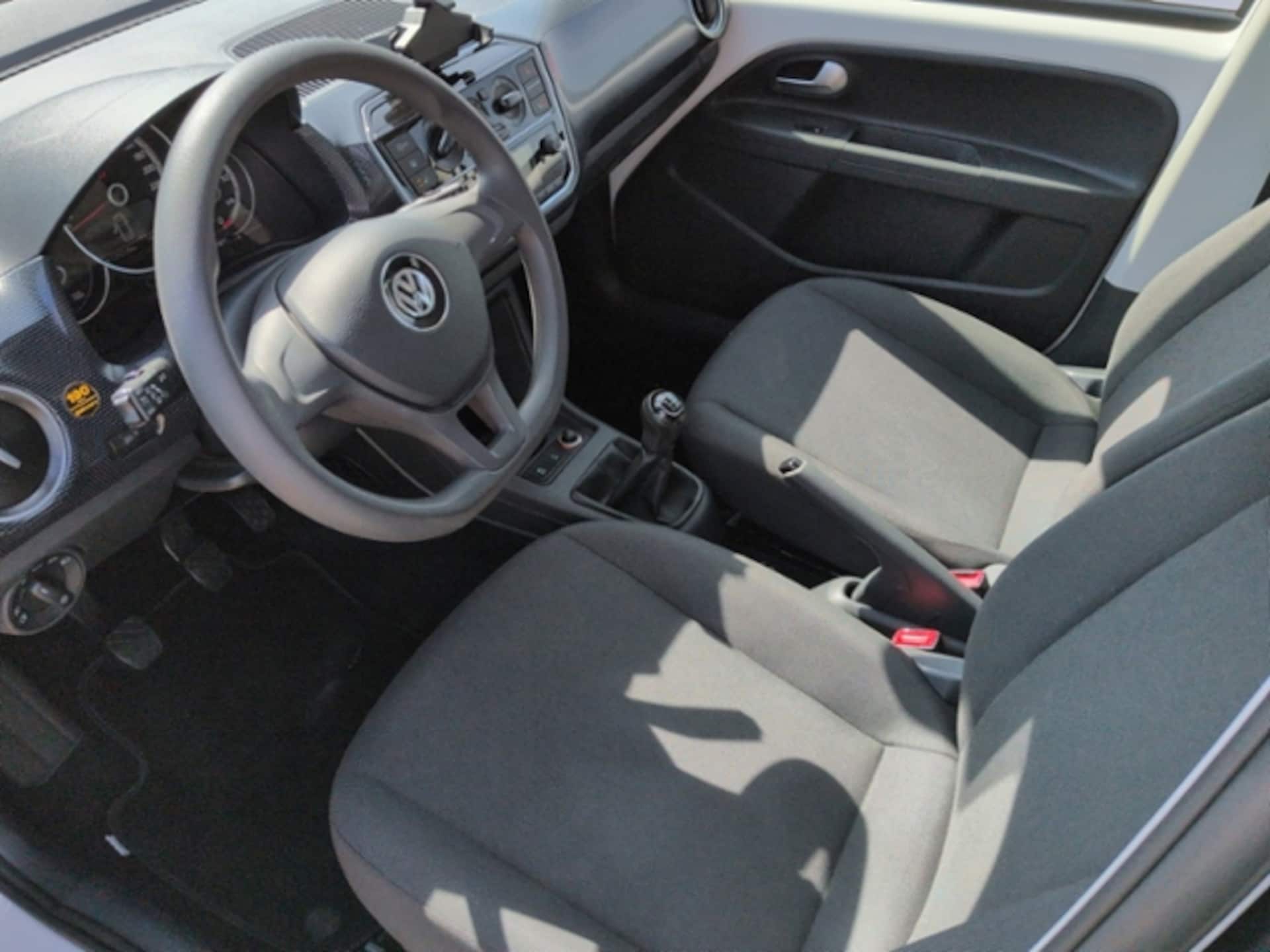Volkswagen up! move up!