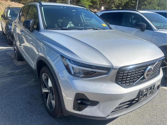 2023 Volvo XC40