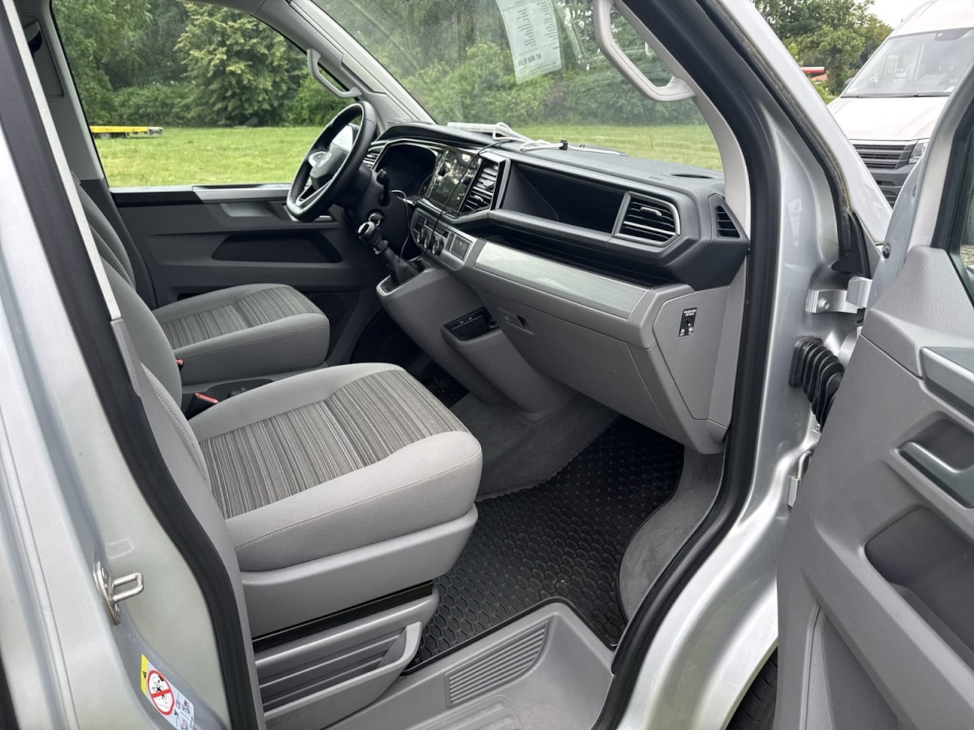 Volkswagen T6.1 California Beach
