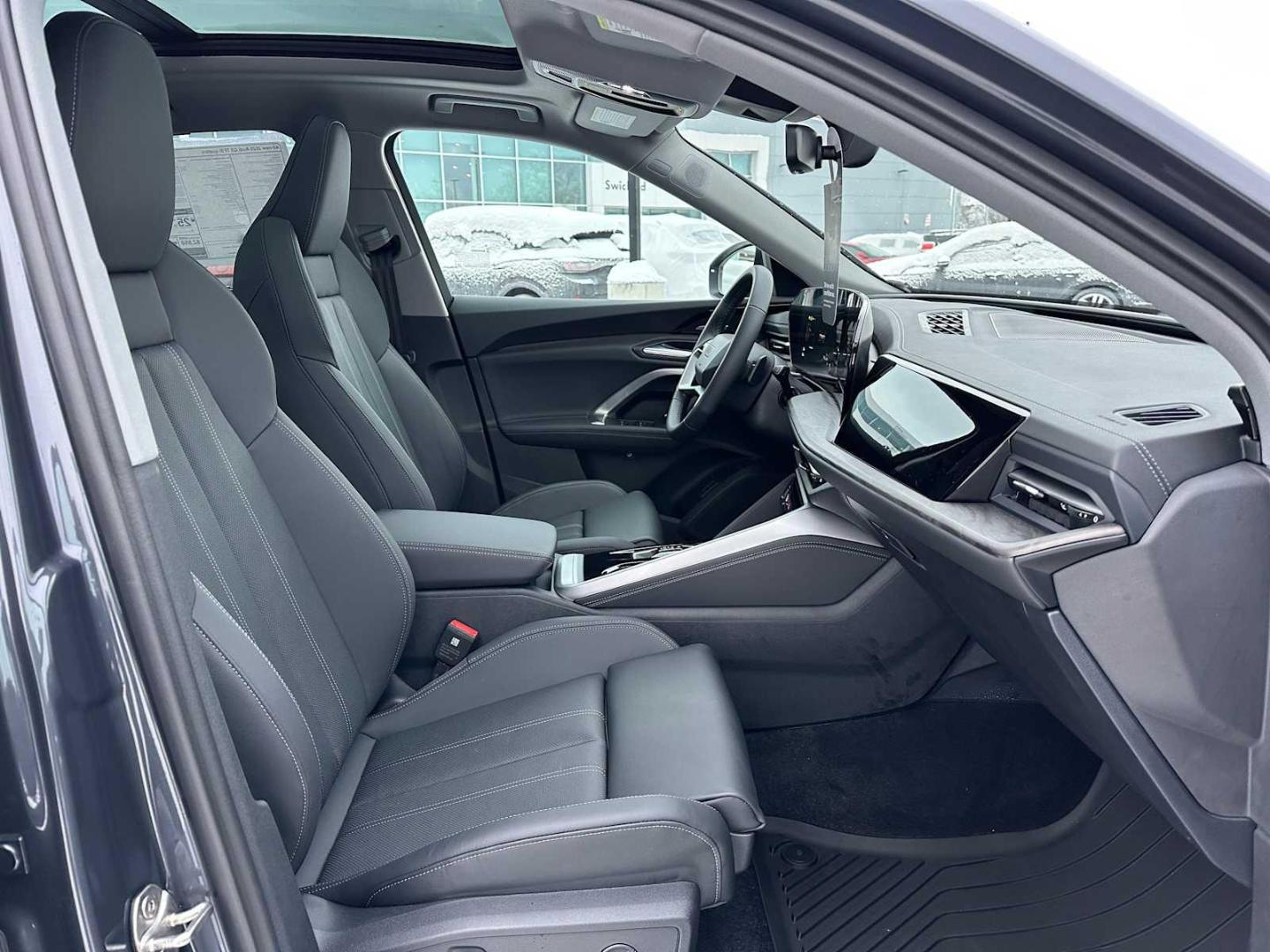 2025 Audi Q5 Premium Plus - Photo 11