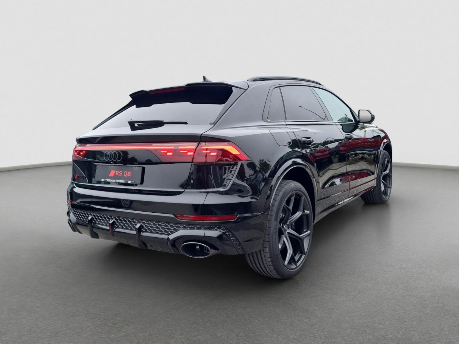 Audi RS Q8 SUV performance