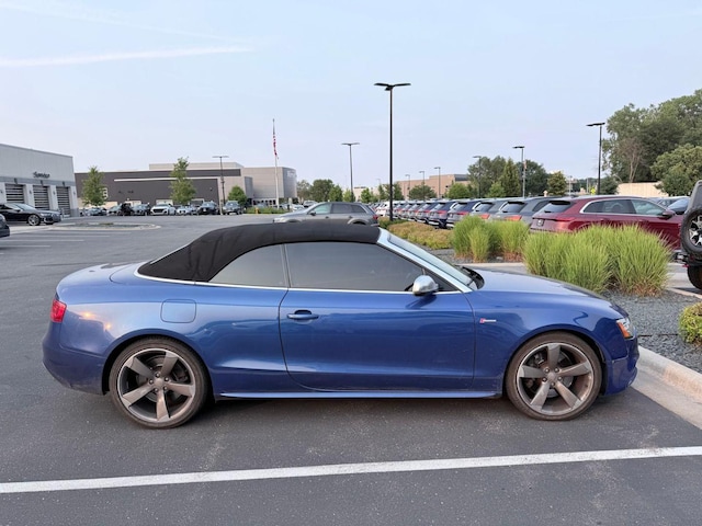 Used 2015 Audi S5 Cabriolet Premium Plus with VIN WAUCGAFH1FN005583 for sale in Minneapolis, Minnesota