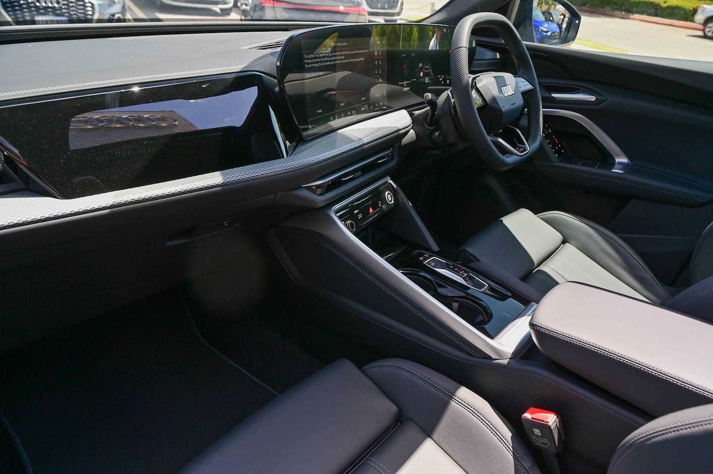 Image about Audi Q5 SUV TDI quattro 150 kW sport