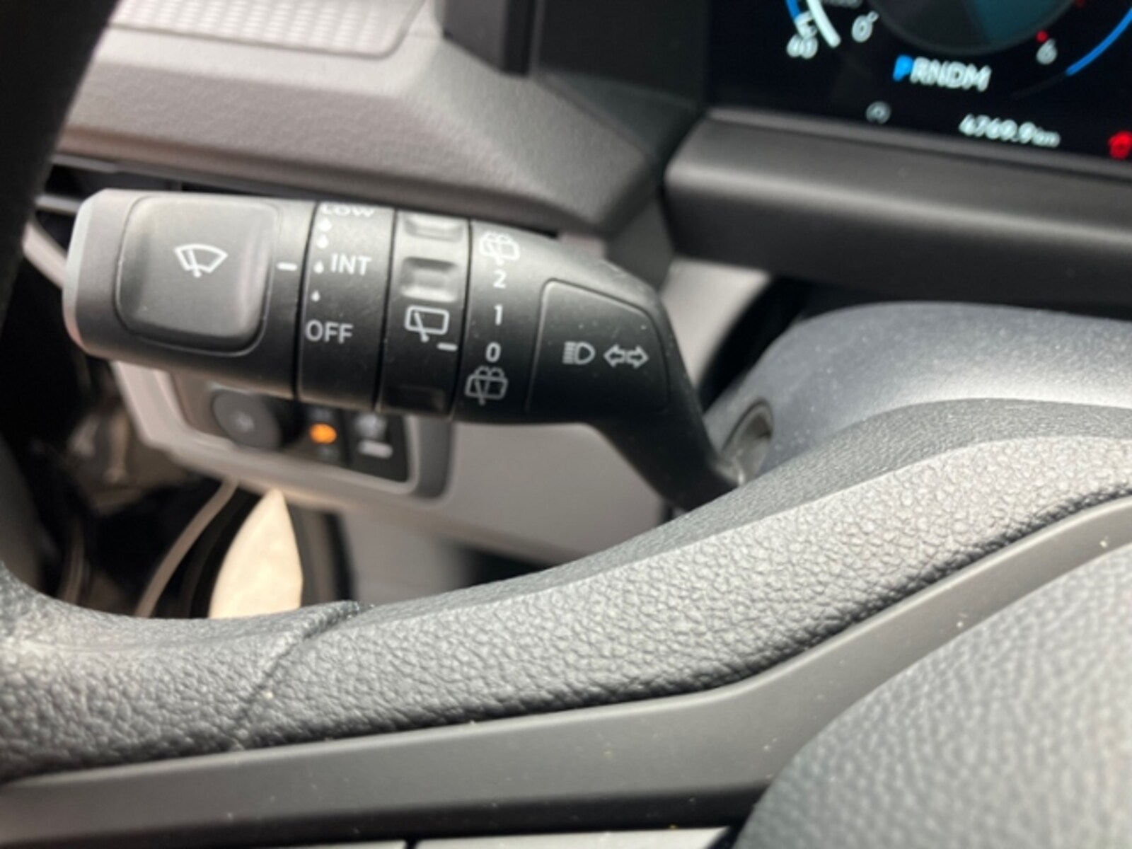 Volkswagen Transporter Kombi langer Radstand – Bild 14