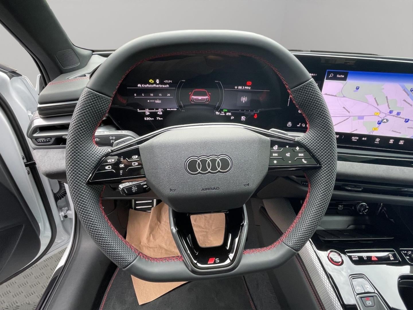 Bild über Audi A5 Limousine e-hybrid e-hybrid quattro 220 kW S tronic - für weitere Informationen kontaktieren Sie den Audi Partner