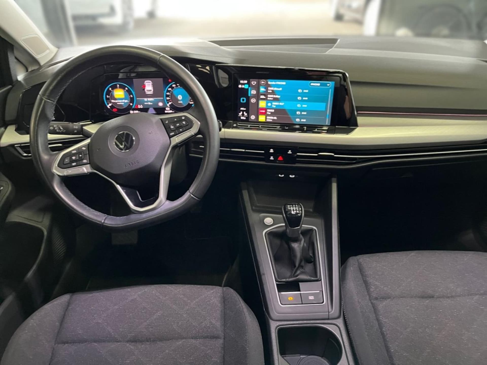 Volkswagen Golf Variant Life