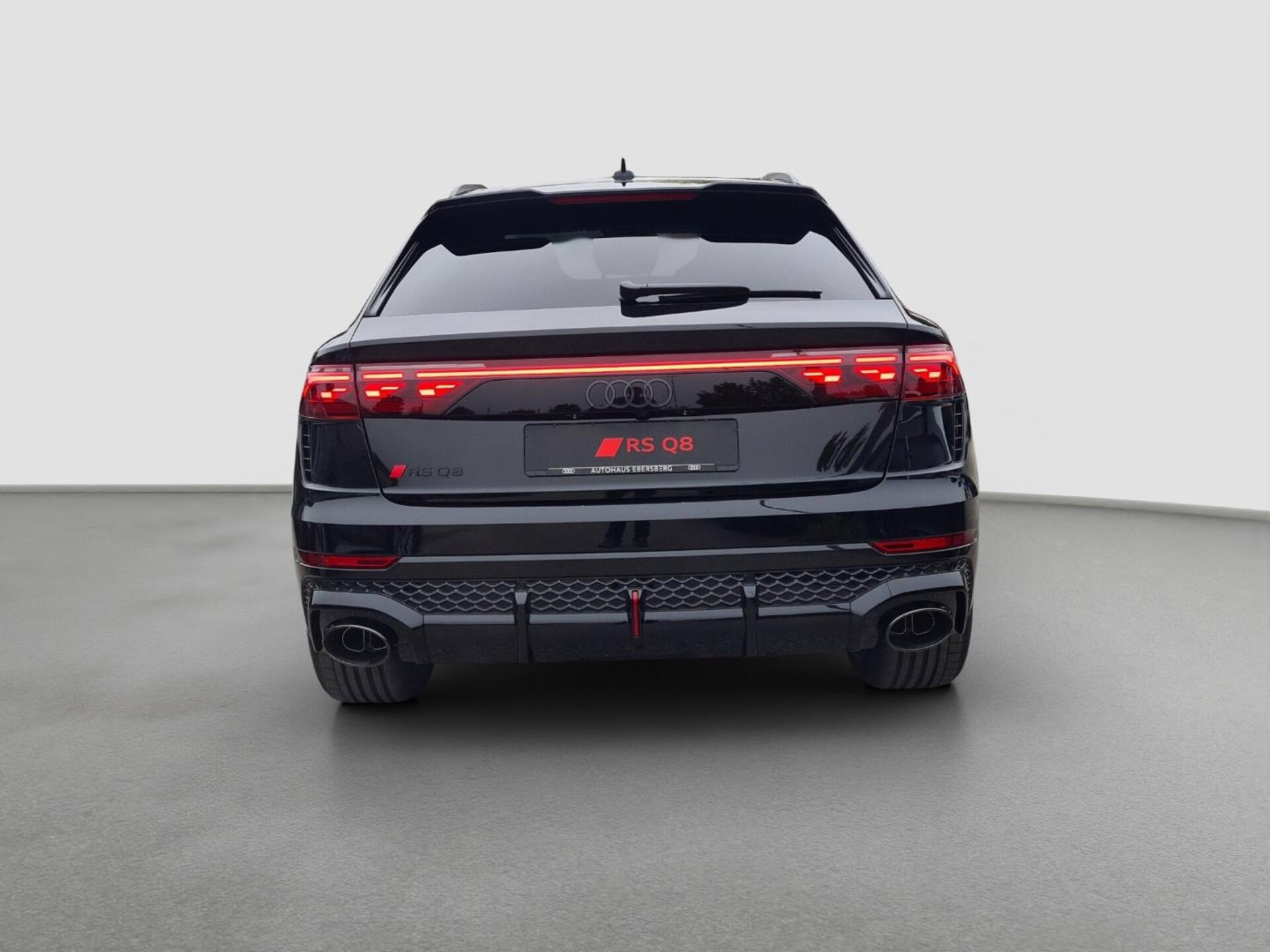 Audi RS Q8 SUV performance