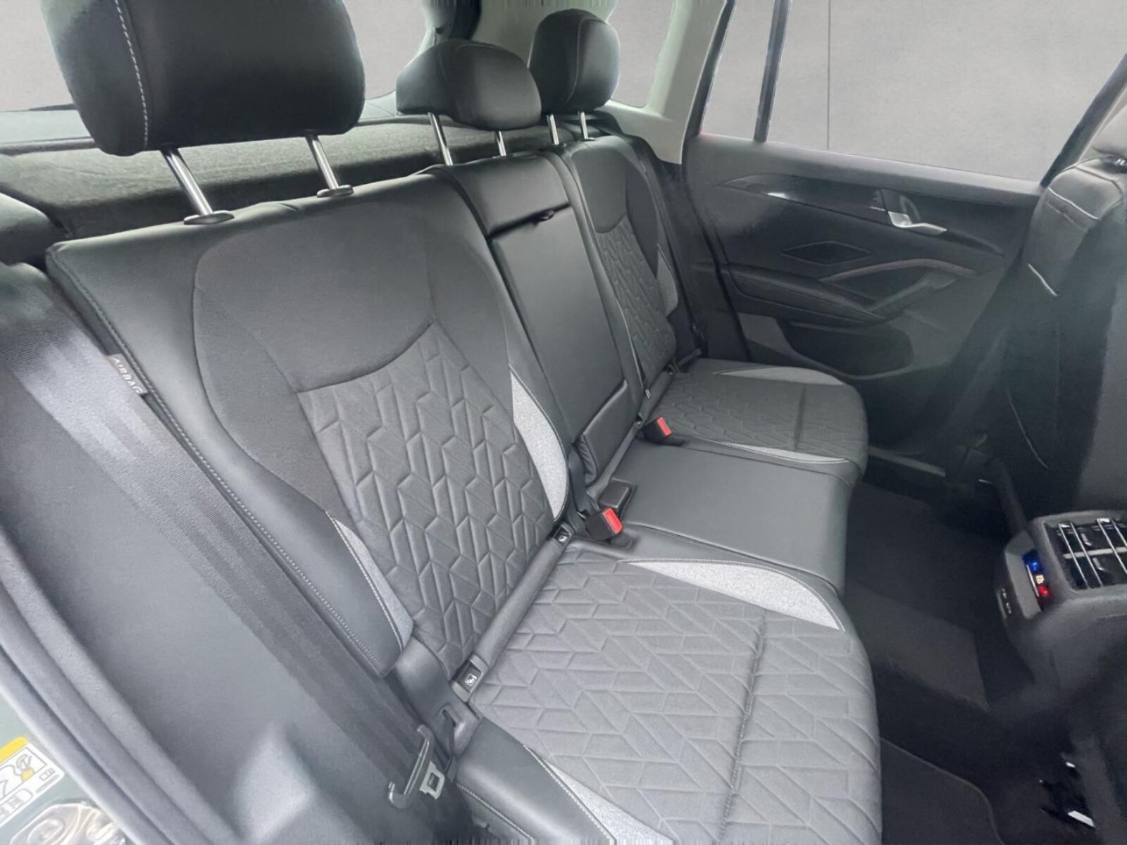 Volkswagen Tiguan – Bild 21