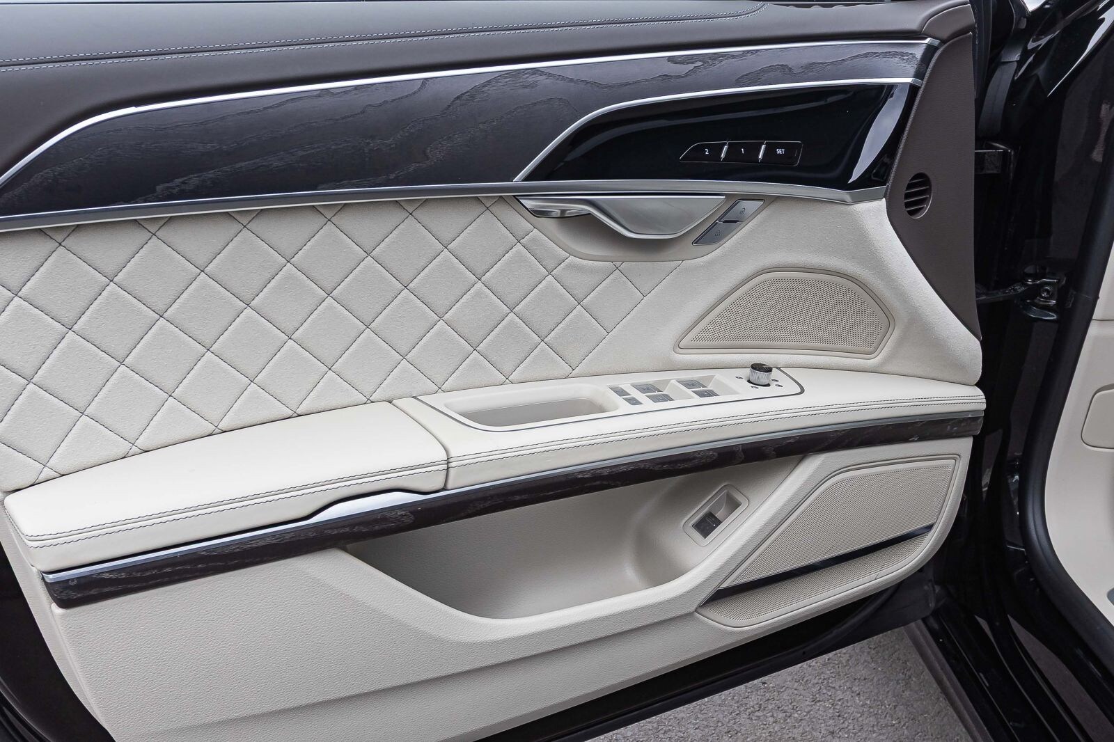 Image about Audi A8 L 50 TDI quattro tiptronic
