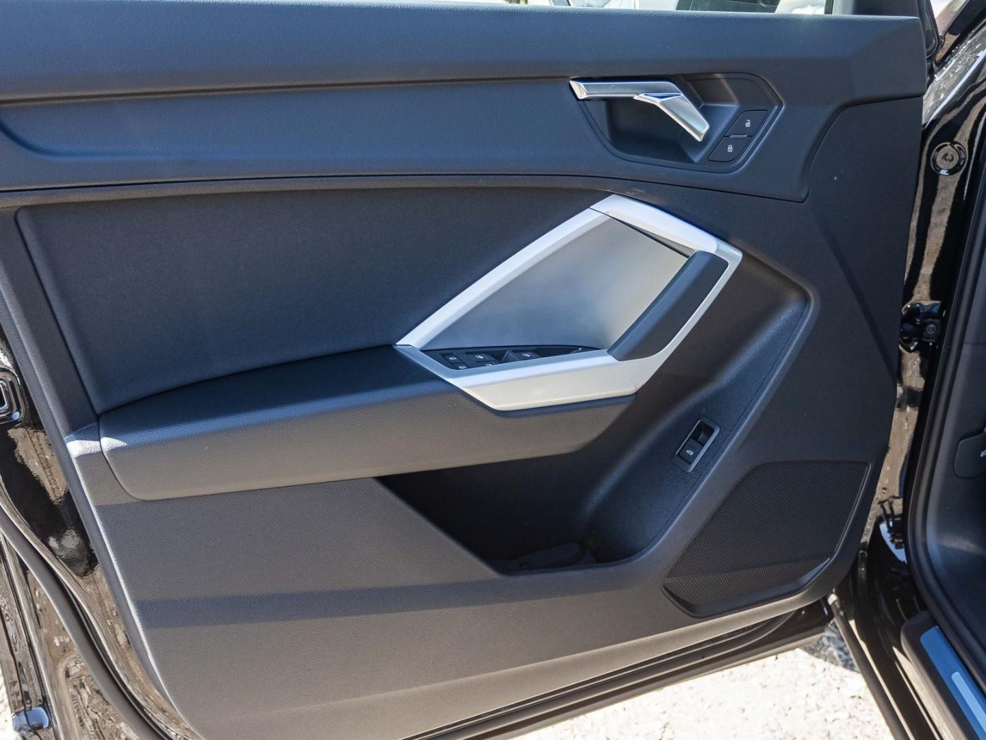 Bild über Audi Q3 TFSI 110 kW S tronic - für weitere Informationen kontaktieren Sie den Audi Partner