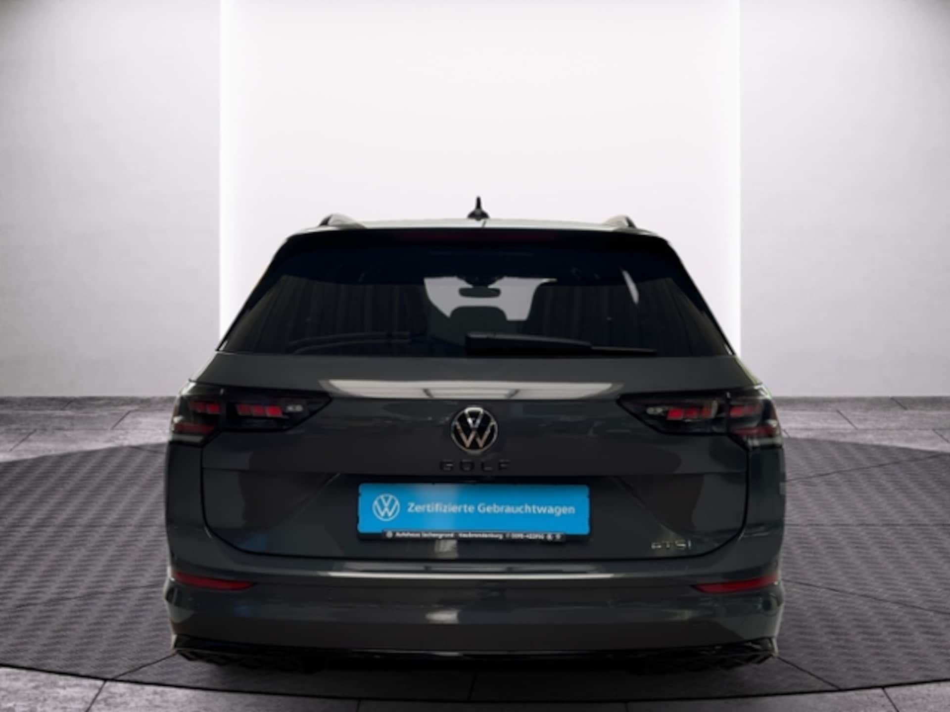 Volkswagen Golf Variant R-Line