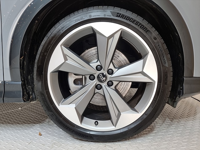 Audi e-tron 45 Premium 210, 00 kW 6