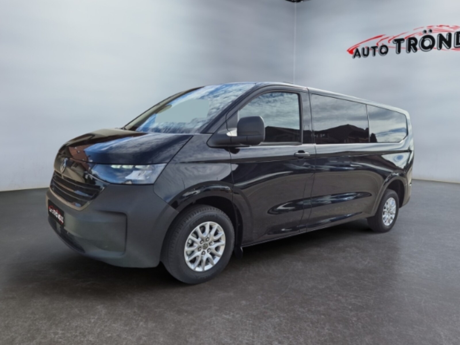 Volkswagen Transporter Kombi langer Radstand
