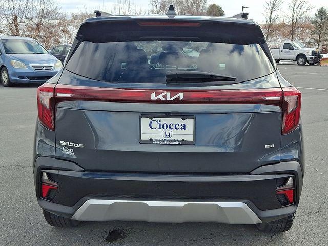 2024 Kia Seltos EX - Photo 8