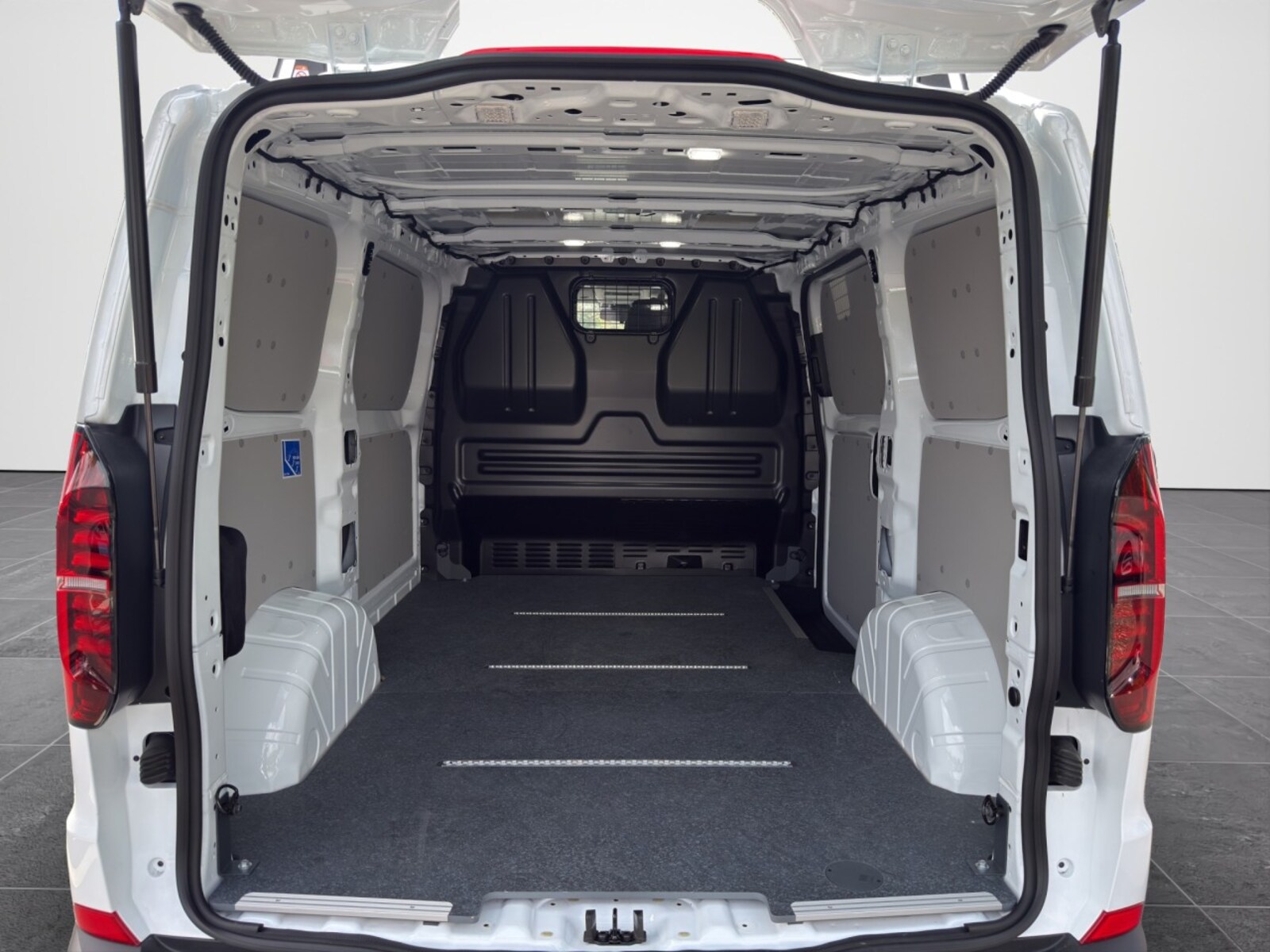 Volkswagen Transporter Kasten kurzer Radstand – Bild 11