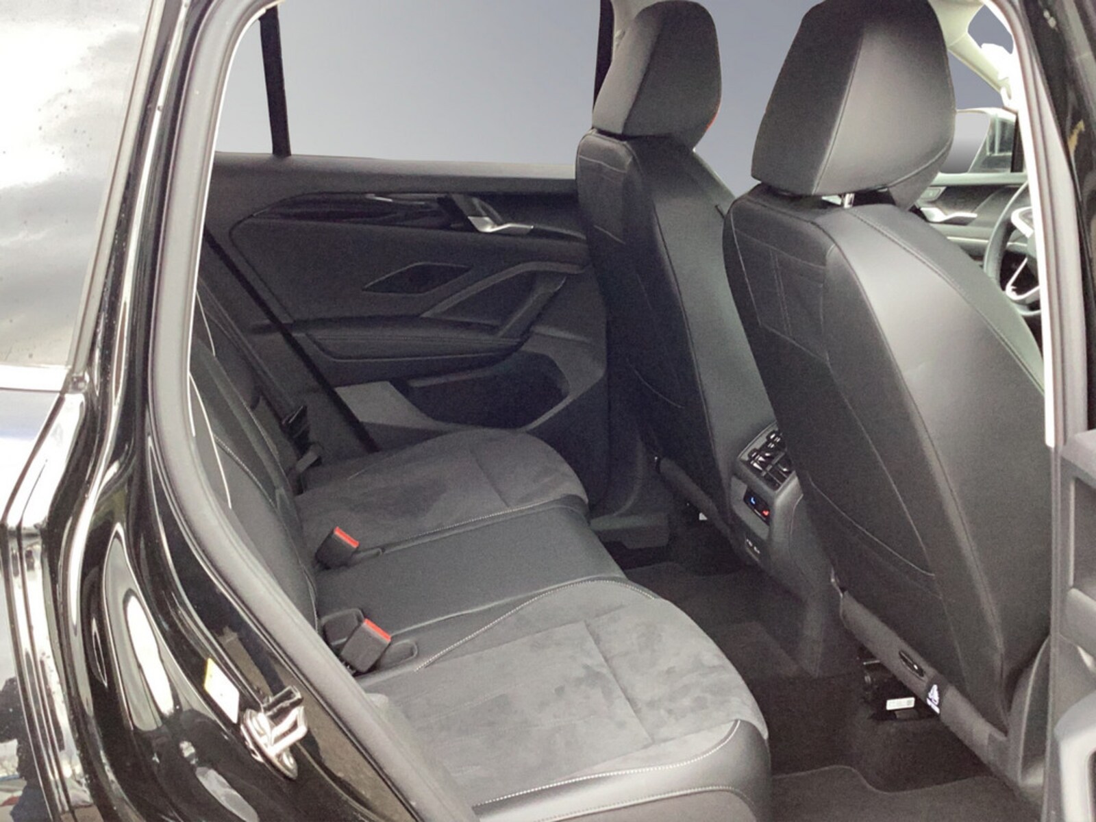 Volkswagen Tiguan – Bild 18