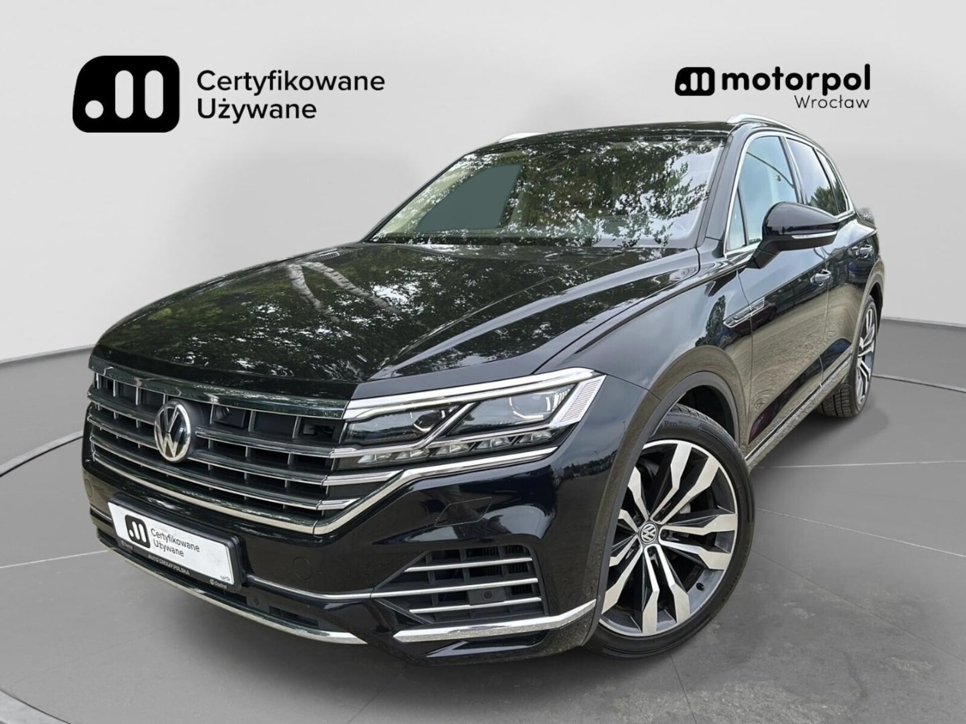 Volkswagen Touareg Model bazowy
