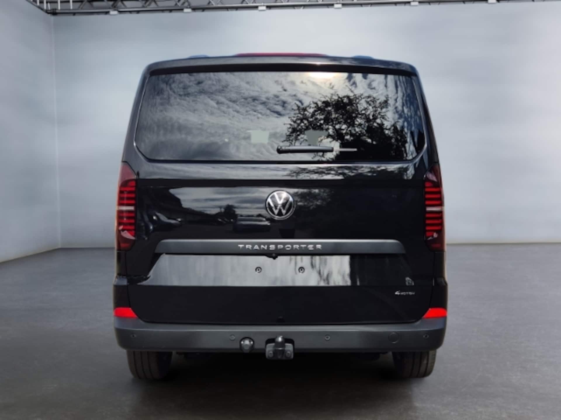 Volkswagen Transporter Kombi langer Radstand