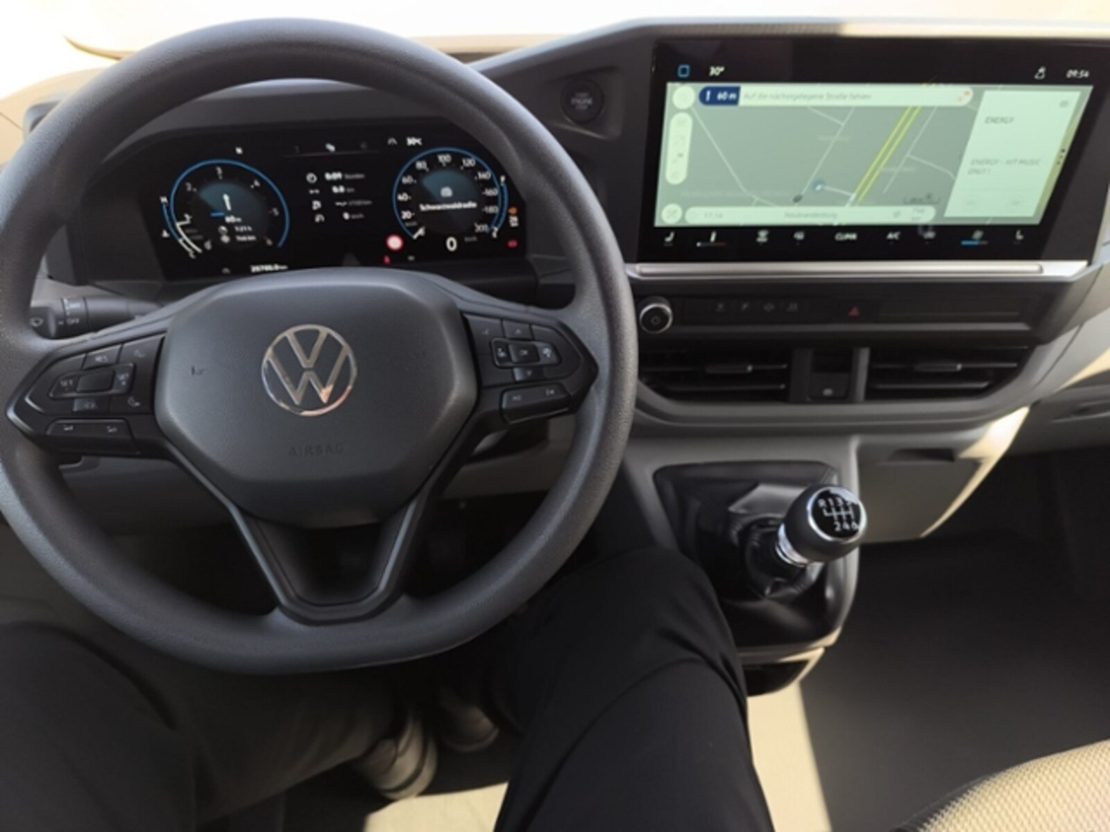 Volkswagen Transporter Kasten langer Radstand – Bild 11