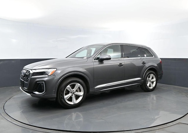 Photo of 2025 Audi Q7
