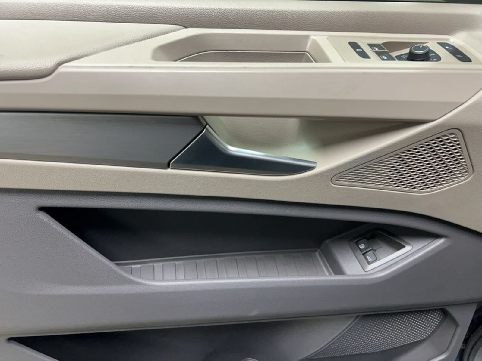 Volkswagen Multivan – Bild 14